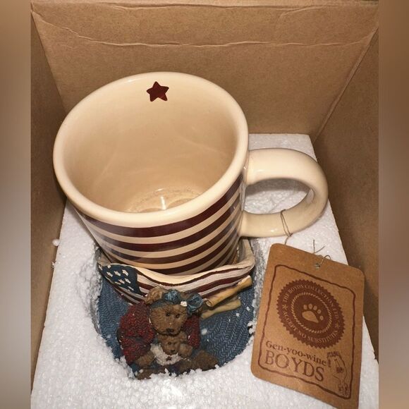The Boyd’s Collection Patriotic Bear Mug - Red, White, and Blue - Picture 5 of 6